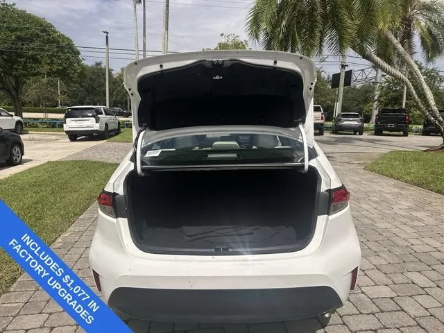 2024 Toyota Corolla LE photo 28