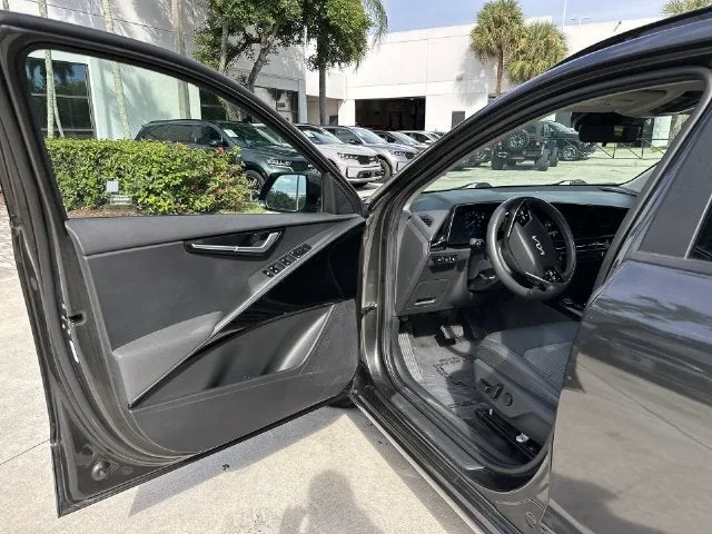 2024 Kia Niro EV Wind photo 22
