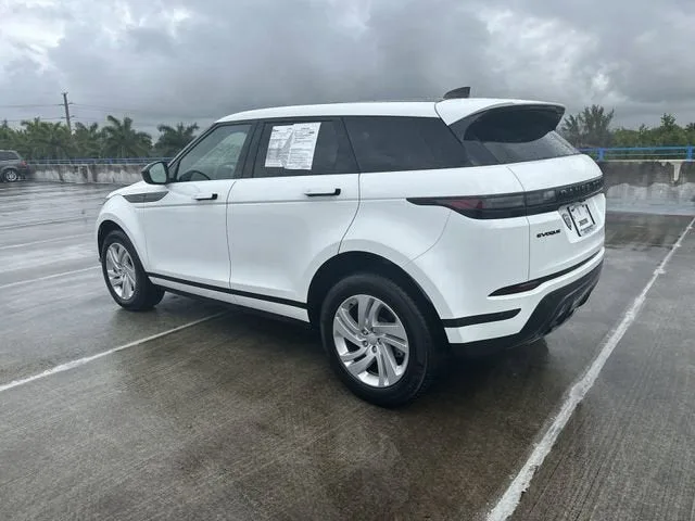 2024 Land Rover Range Rover Evoque Core S photo 17