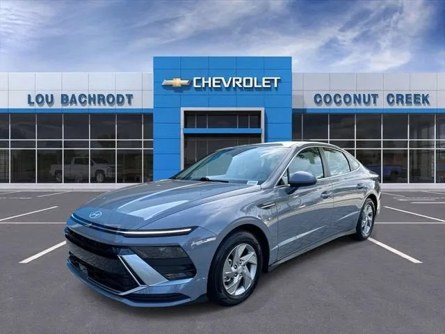 2025 Hyundai Sonata SE photo 4