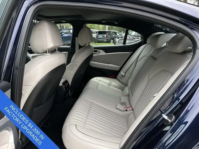 2023 Genesis G70 2.0T photo 27
