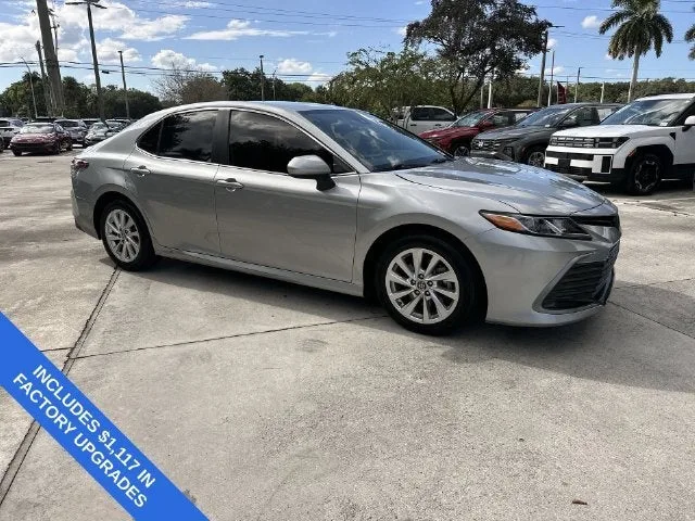 2023 Toyota Camry LE photo 15