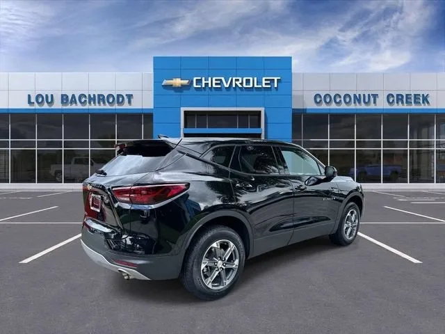 2025 Chevrolet Blazer 2LT photo 8