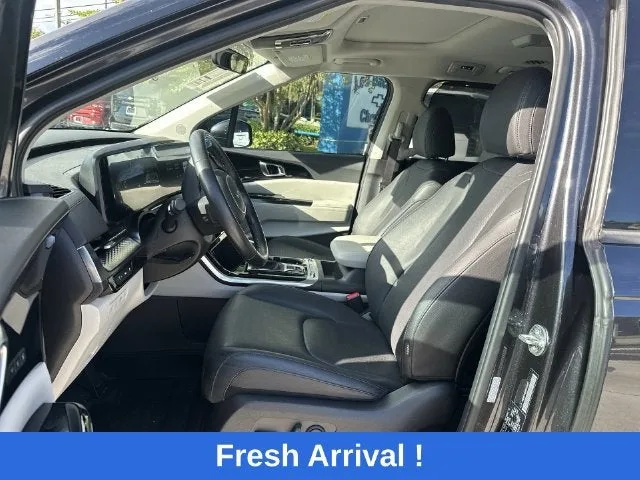 2024 Kia Carnival SX Prestige photo 30