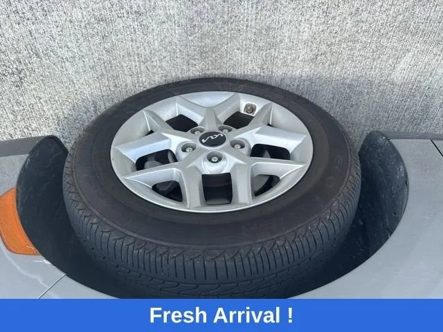 2024 Kia Soul LX photo 19