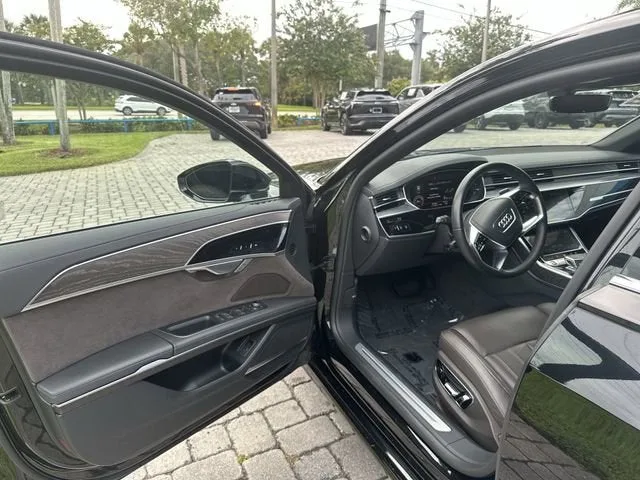 2023 Audi A8 4DR L QTRO 55 TFS photo 22