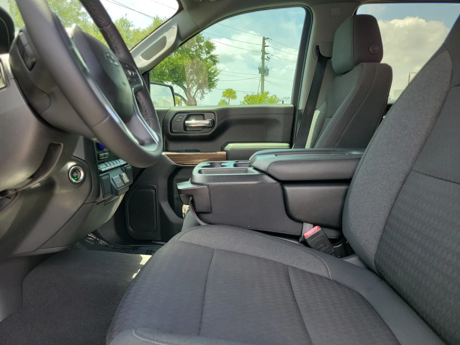 2022 Chevrolet Silverado 1500 LTD RST photo 22