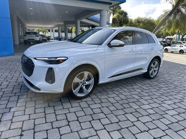 2025 Audi Q5 Prestige photo 21