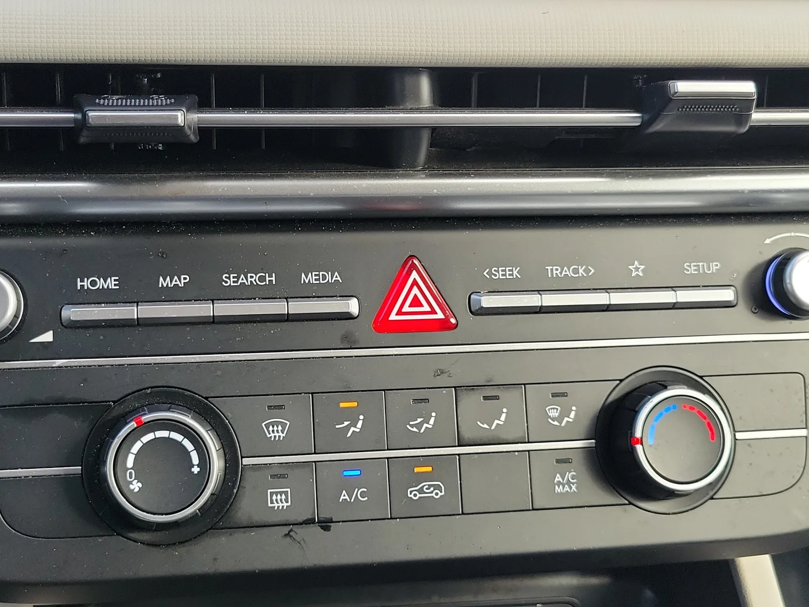 2025 Hyundai Tucson SE photo 29
