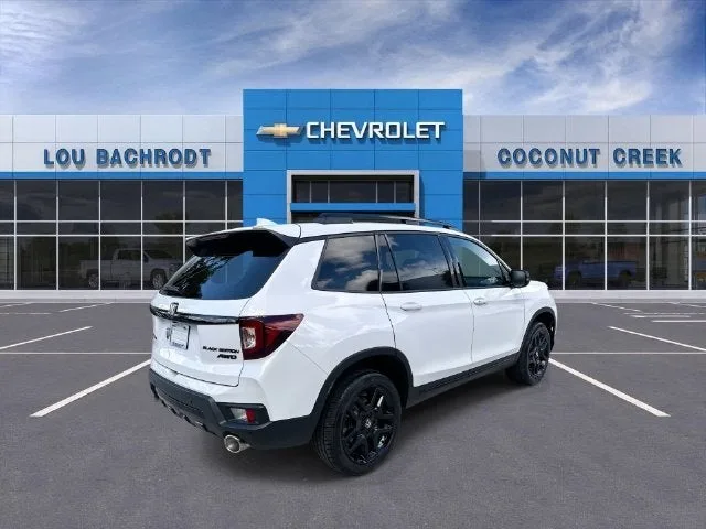 2024 Honda Passport Black Edition photo 8