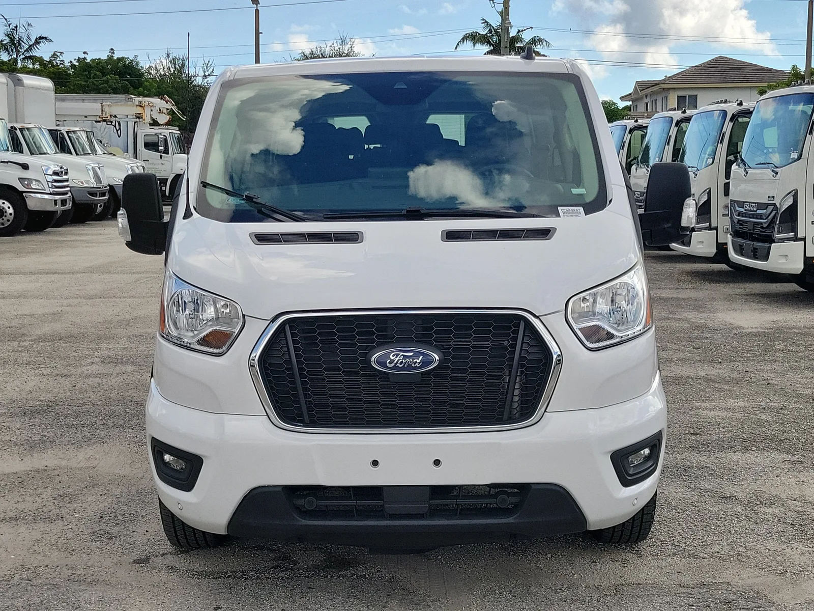 2022 Ford Transit Passenger Wagon XL photo 8