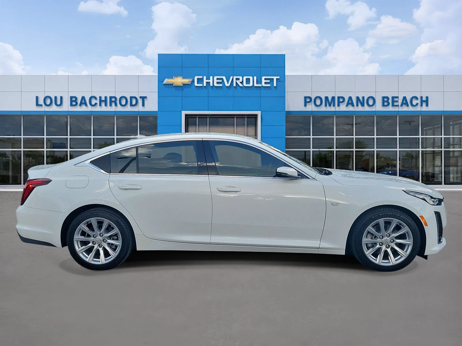 2023 Cadillac CT5 Luxury photo 2