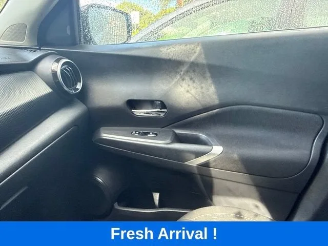 2023 Nissan Kicks SV photo 11
