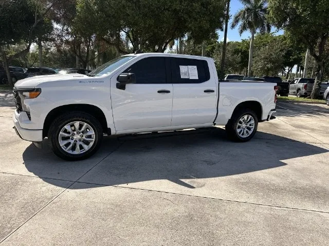 2025 Chevrolet Silverado 1500 Custom photo 31