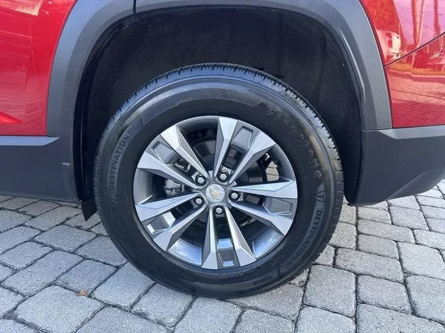 2026 Chevrolet Equinox LT photo 11