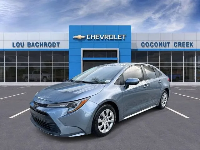 2023 Toyota Corolla LE photo 4