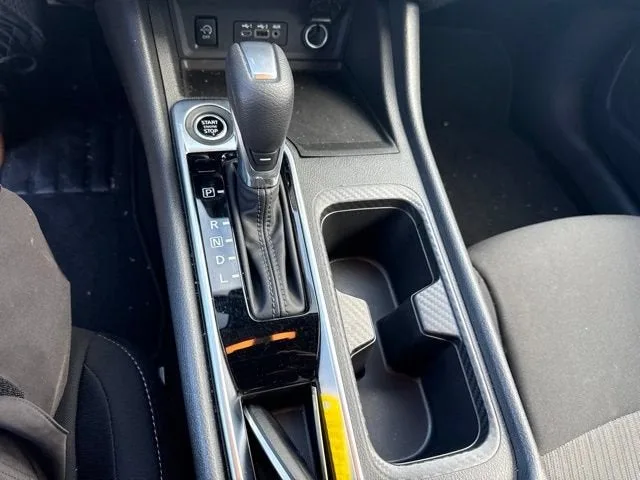 2025 Nissan Sentra SV photo 8