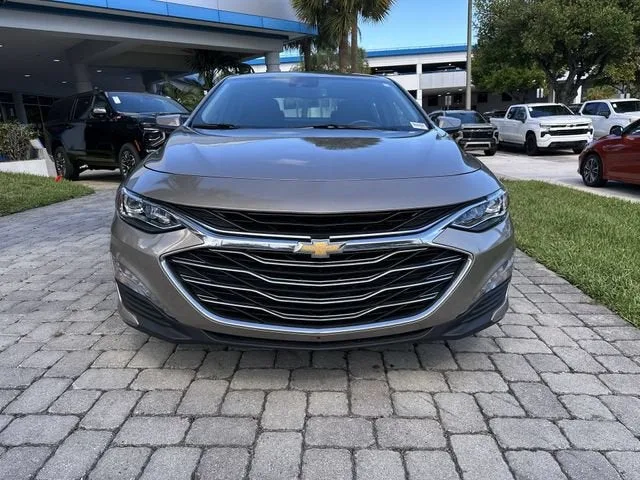 2024 Chevrolet Malibu 2LT photo 19
