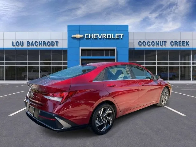 2025 Hyundai Elantra SEL Convenience photo 8