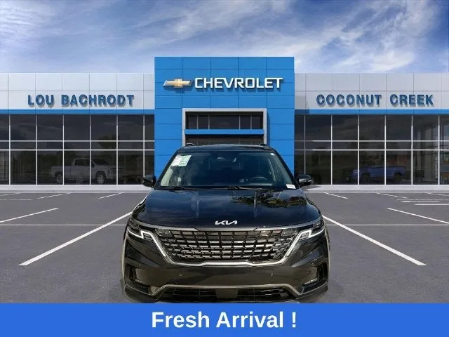 2024 Kia Carnival SX Prestige photo 3