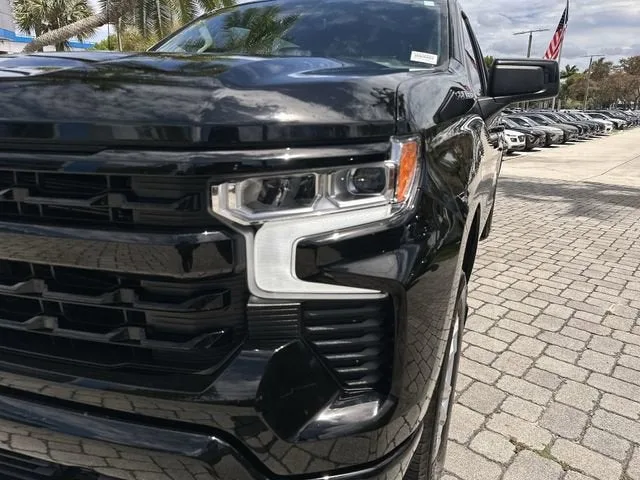 2025 Chevrolet Silverado 1500 RST photo 31