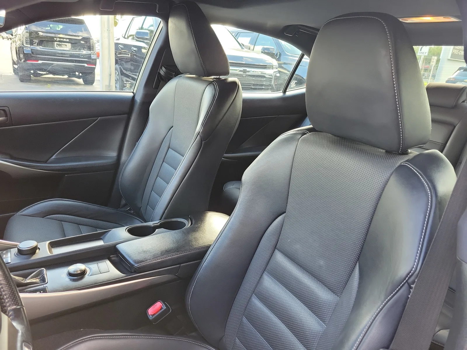 2020 Lexus IS IS 300 F SPORT photo 22