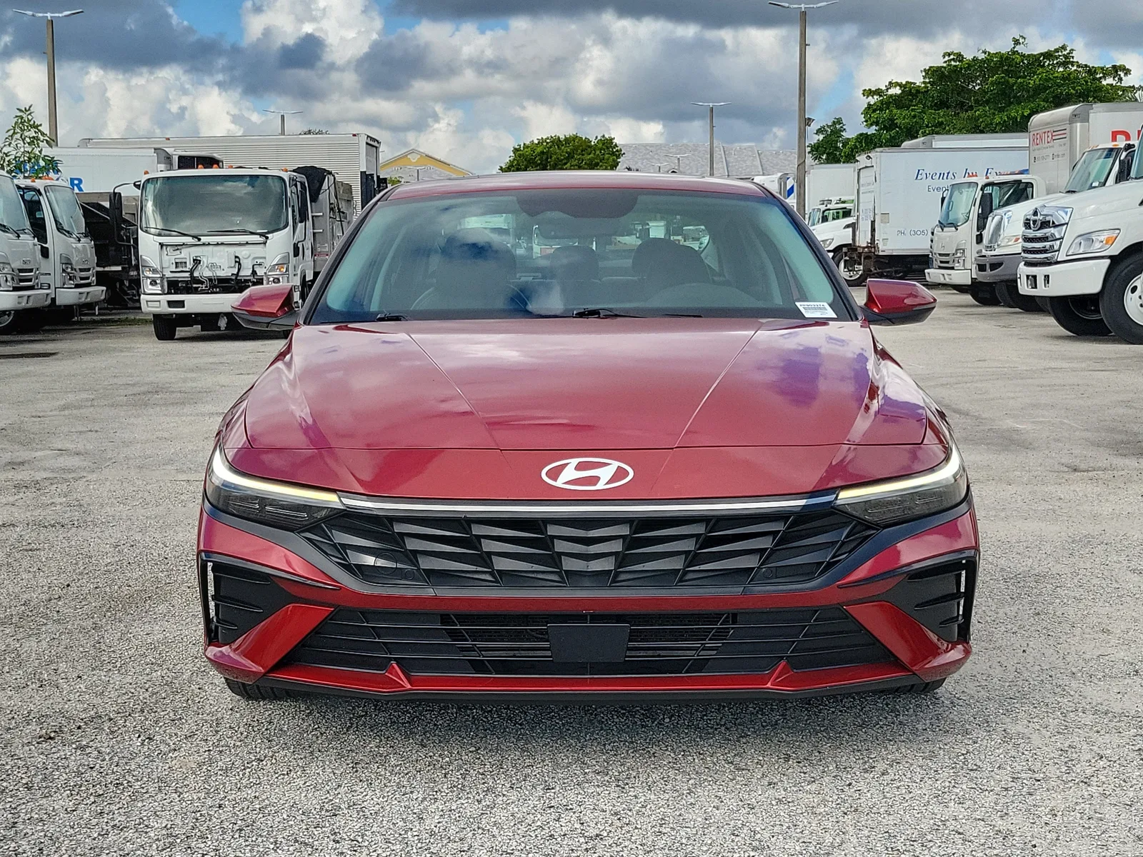 2025 Hyundai Elantra Limited photo 8