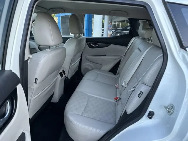 2022 Nissan Rogue Sport SV photo 27