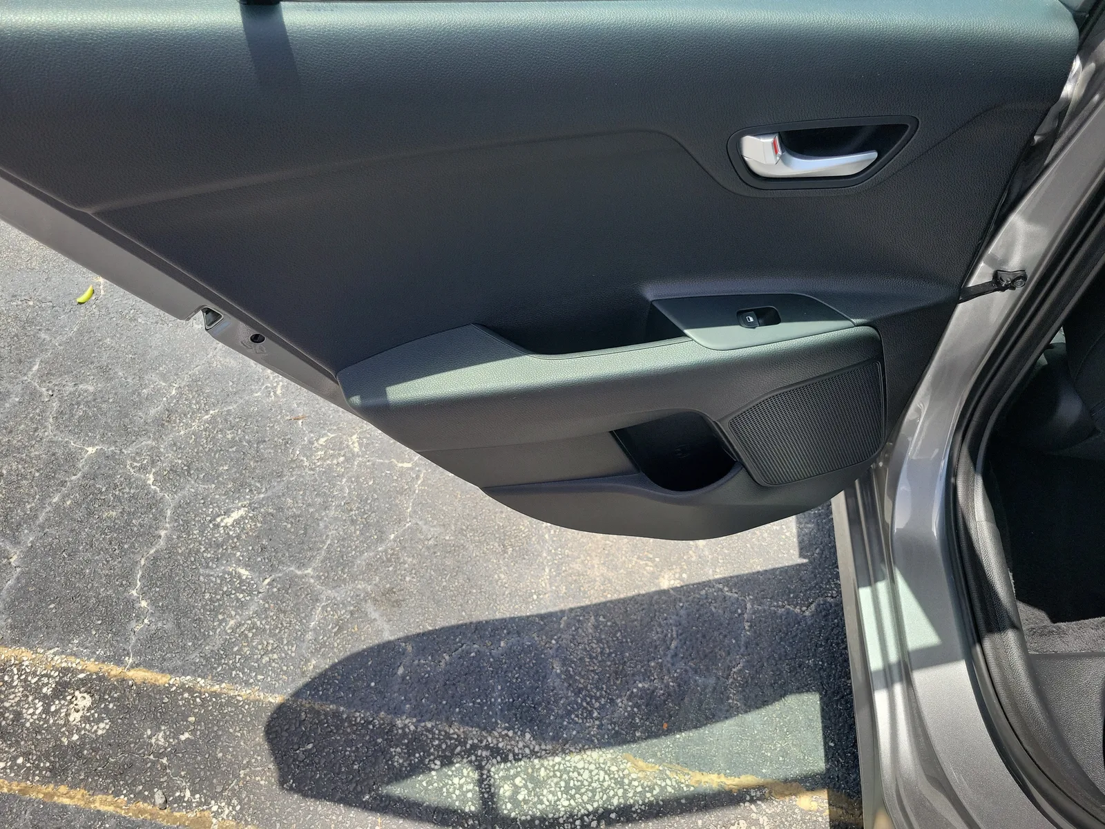 2022 Kia Rio 5-Door S photo 16
