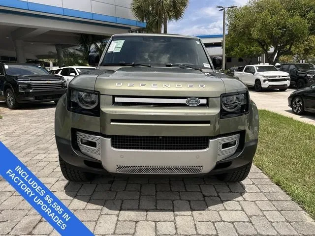 2020 Land Rover Defender HSE photo 19