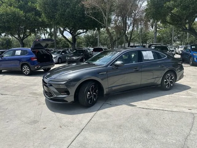 2025 Hyundai Sonata SEL photo 17