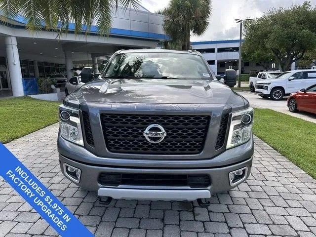 2019 Nissan Titan XD PRO-4X photo 18