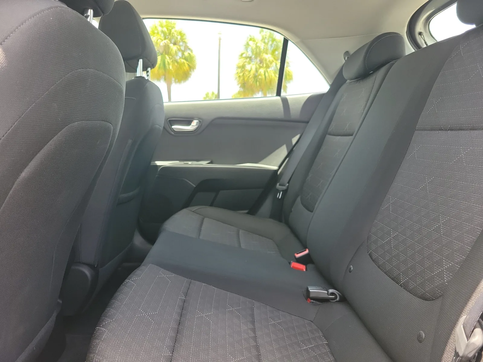 2022 Kia Rio 5-Door S photo 14