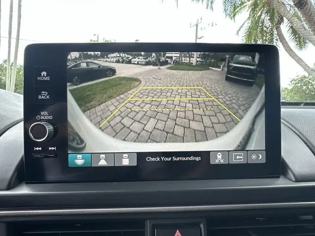 2023 Honda Pilot EX-L 8 Passenger photo 24