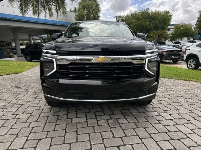2026 Chevrolet Suburban LS photo 19