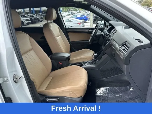 2022 Volkswagen Tiguan SE photo 16