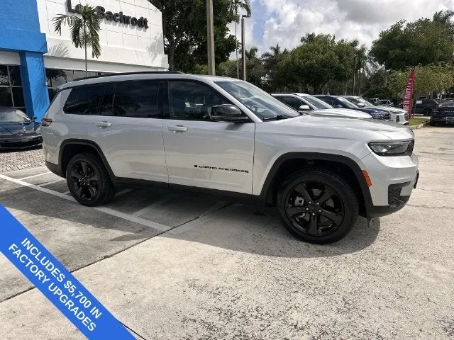 2023 Jeep Grand Cherokee L Altitude photo 15