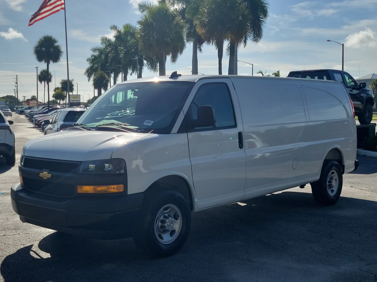 2025 Chevrolet Express Cargo WT photo 7