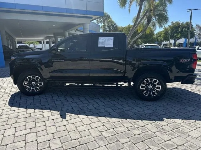 2024 Chevrolet Colorado Z71 photo 14