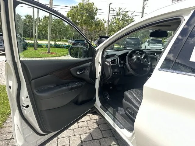 2020 Nissan Murano Platinum photo 22