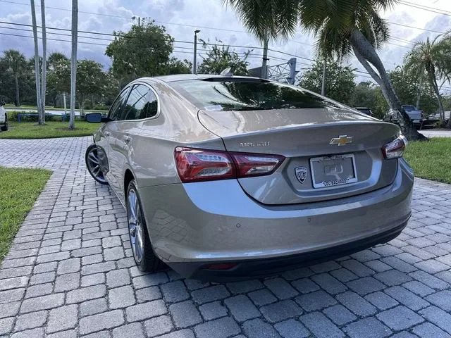 2024 Chevrolet Malibu 2LT photo 12