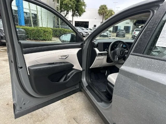 2026 Hyundai Tucson SE photo 22