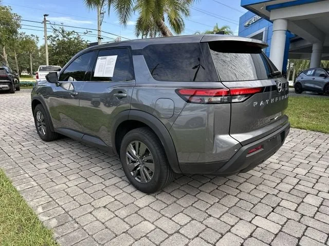 2024 Nissan Pathfinder S photo 34