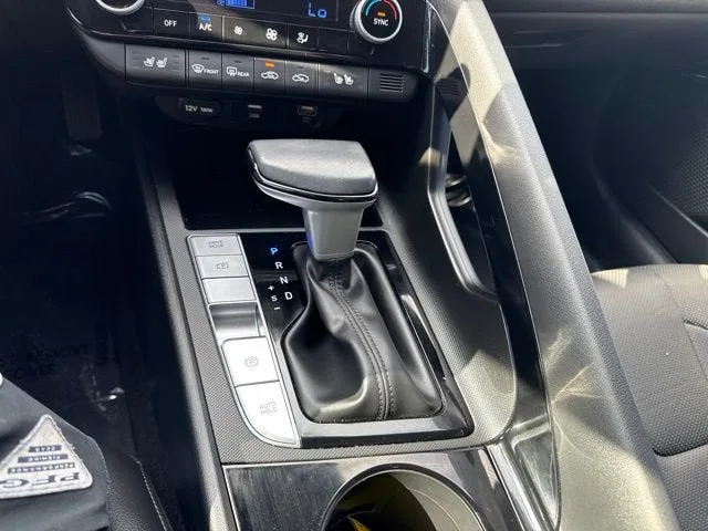 2023 Hyundai Elantra Hybrid Limited photo 8