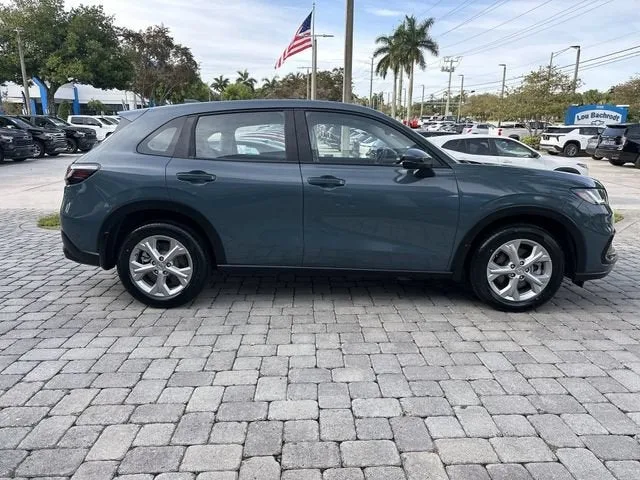 2024 Honda HR-V LX photo 14