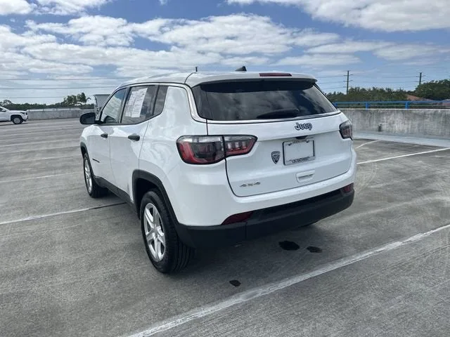 2023 Jeep Compass Sport photo 31