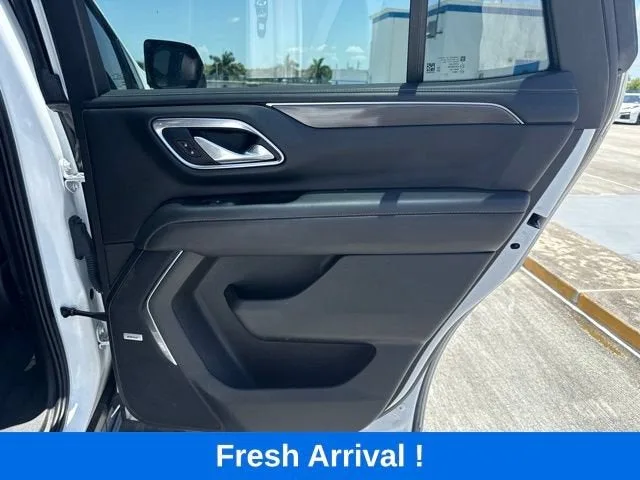 2023 GMC Yukon AT4 photo 15
