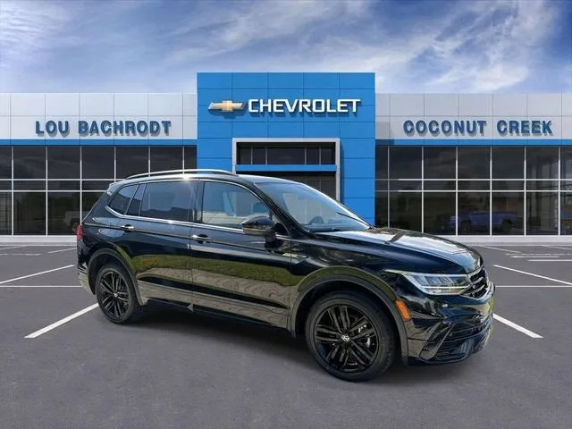 2022 Volkswagen Tiguan SE R-Line Black photo 2