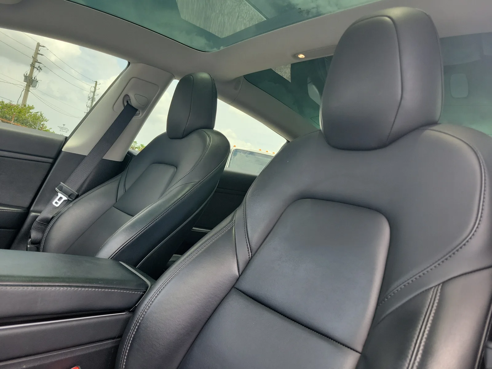 2020 Tesla Model 3 Standard Range Plus photo 20