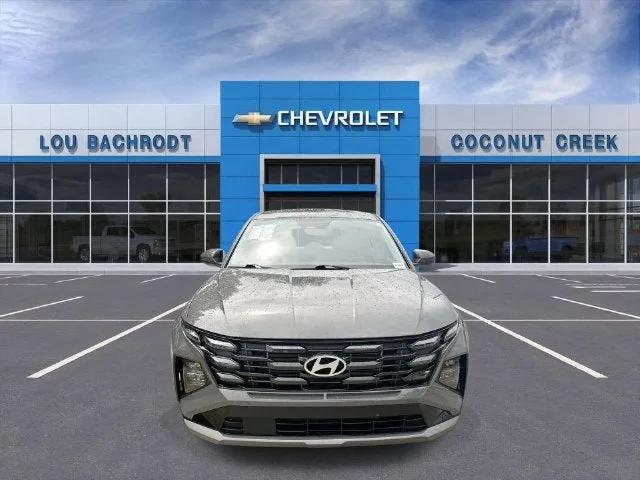 2026 Hyundai Tucson SE photo 3